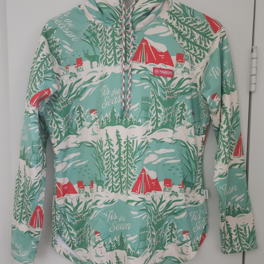 Magellan Outdoors Festive Green and Red Pullover